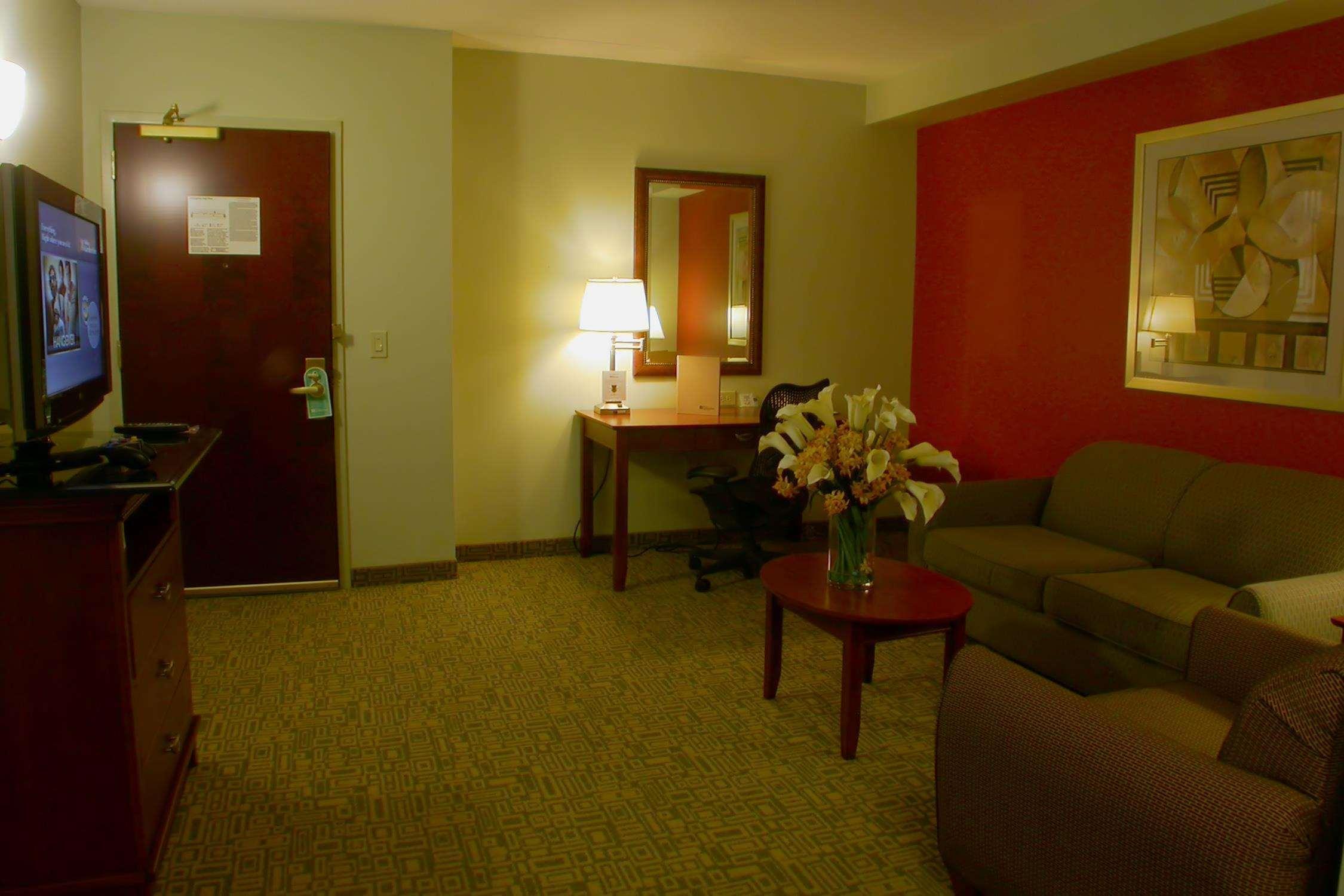 Hilton Garden Inn Fayetteville/Fort Bragg Room photo